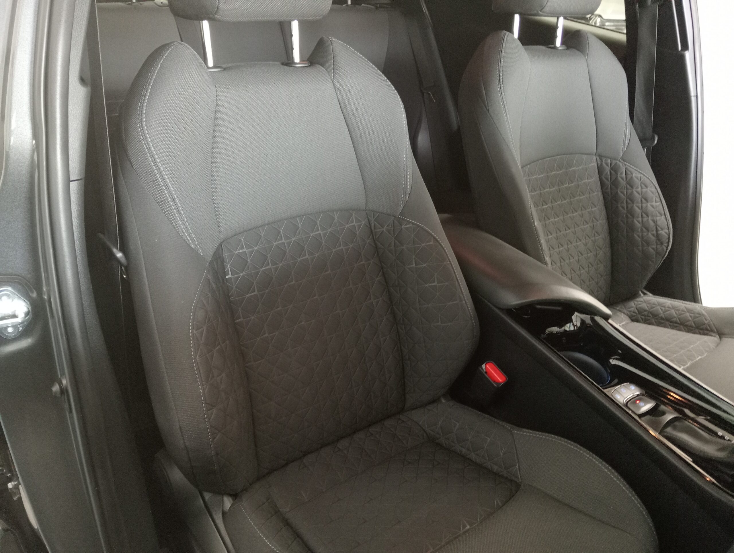 oplus_0 Fotografía del TOYOTACHR de segunda mano en MM Motor