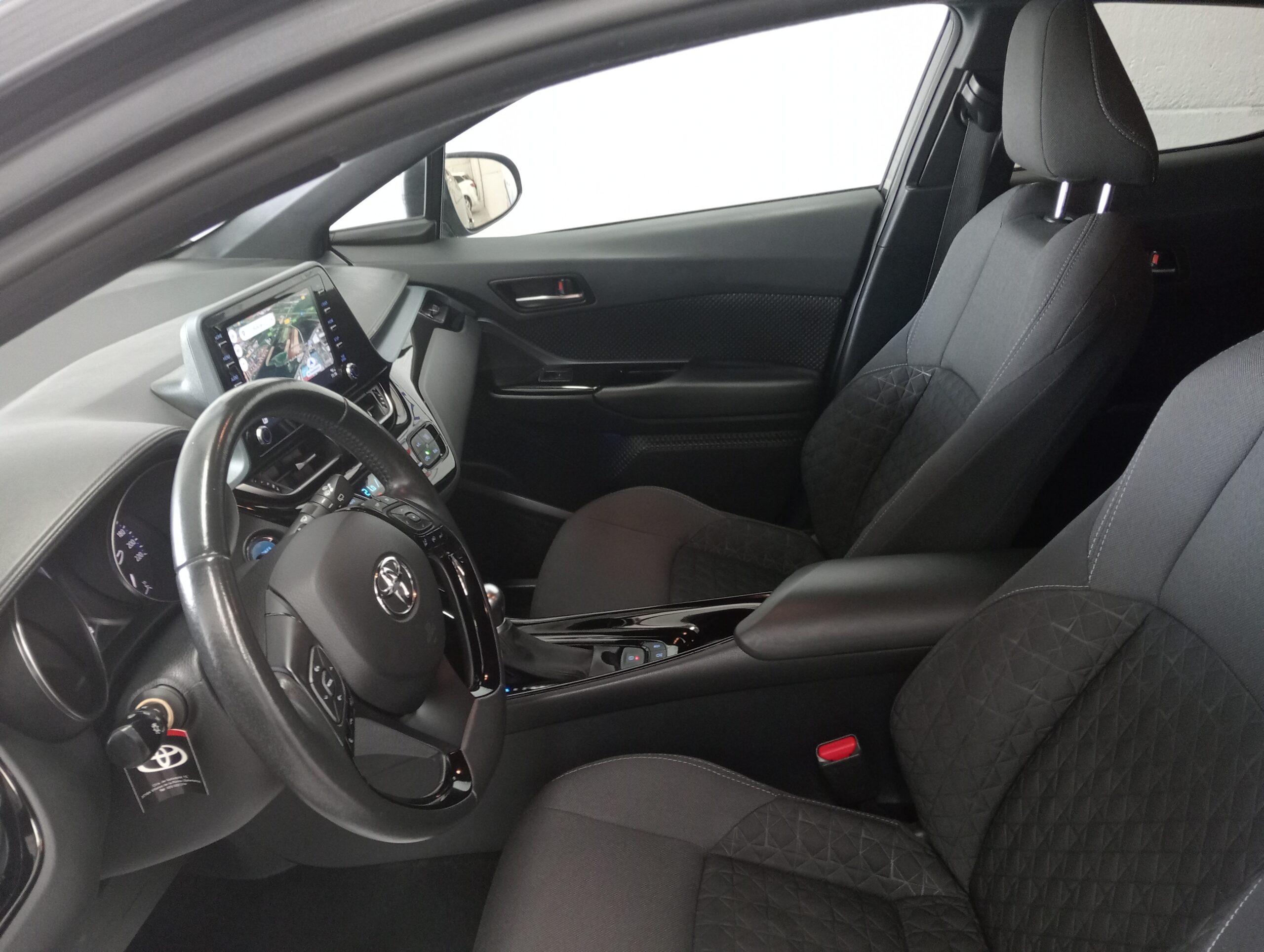 oplus_0 Fotografía del TOYOTACHR de segunda mano en MM Motor