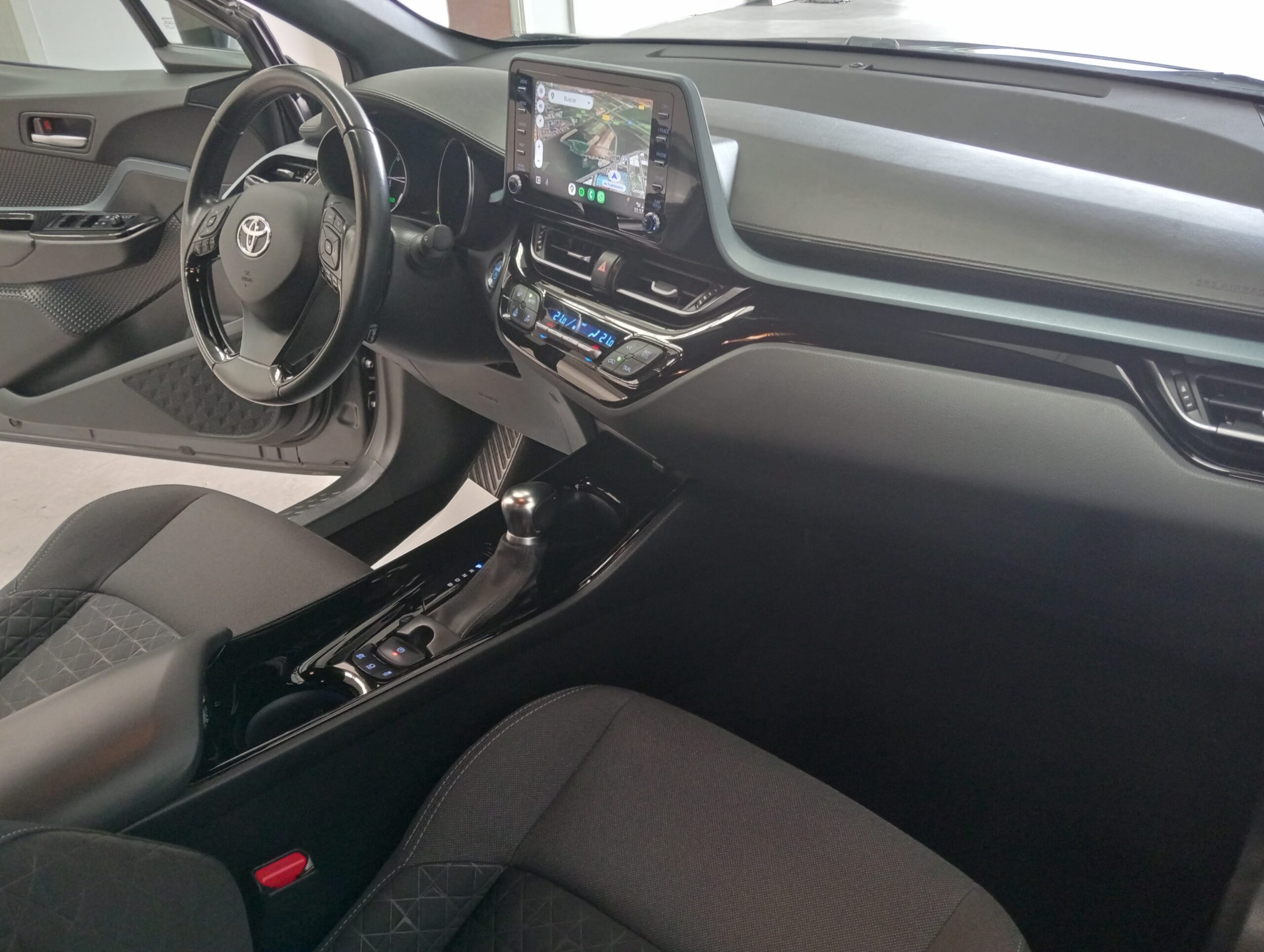 oplus_0 Fotografía del TOYOTACHR de segunda mano en MM Motor